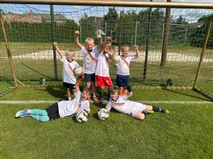 U9 gewinnt Edeka Trikots