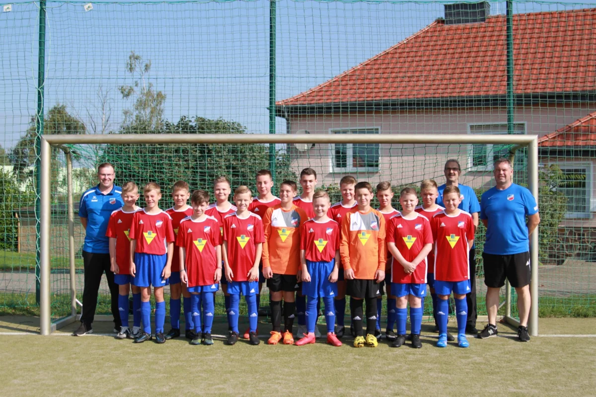 U15