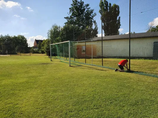 Arbeitseinsatz Sportplatz Pt. I