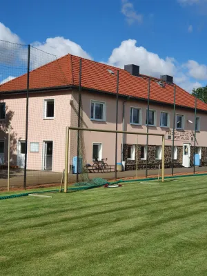 Arbeitseinsatz Sportplatz Pt. I