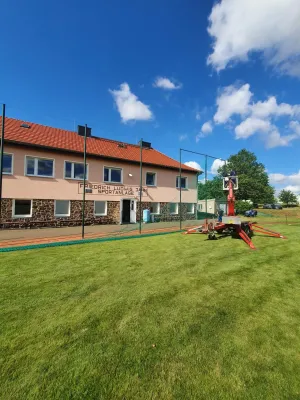 Arbeitseinsatz Sportplatz Pt. I