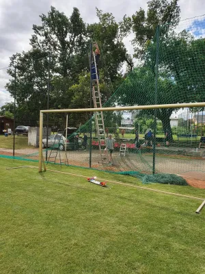 Arbeitseinsatz Sportplatz Pt. I