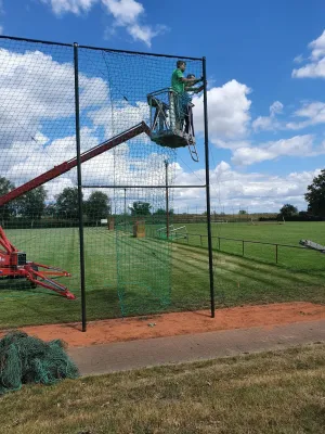 Arbeitseinsatz Sportplatz Pt. I