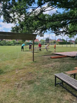 Arbeitseinsatz Sportplatz Pt. I