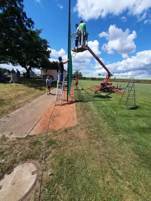 Arbeitseinsatz Sportplatz Pt. I