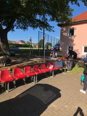 Arbeitseinsatz Sportplatz Pt. I
